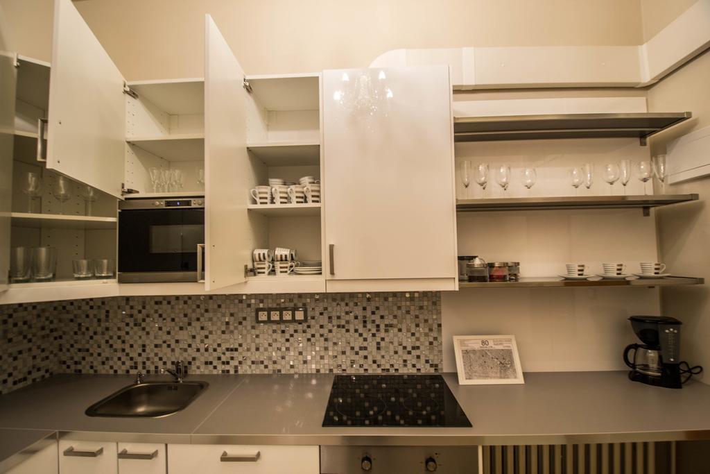 4Bdr Historical Spirit Apt By Ruterra Praag Buitenkant foto
