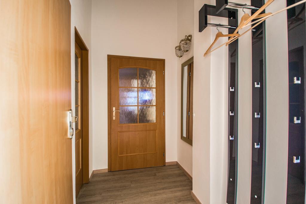 4Bdr Historical Spirit Apt By Ruterra Praag Buitenkant foto
