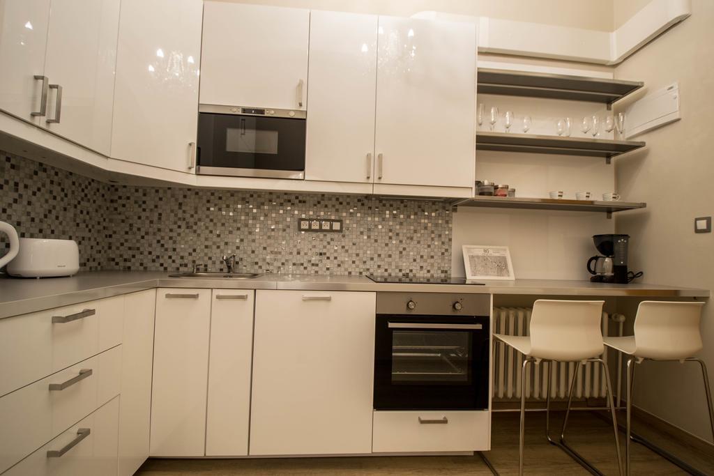 4Bdr Historical Spirit Apt By Ruterra Praag Buitenkant foto